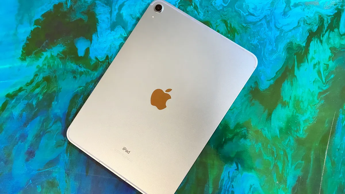 Featured image for "Apple's iOS 17: New Features and Improvements Unveiled"