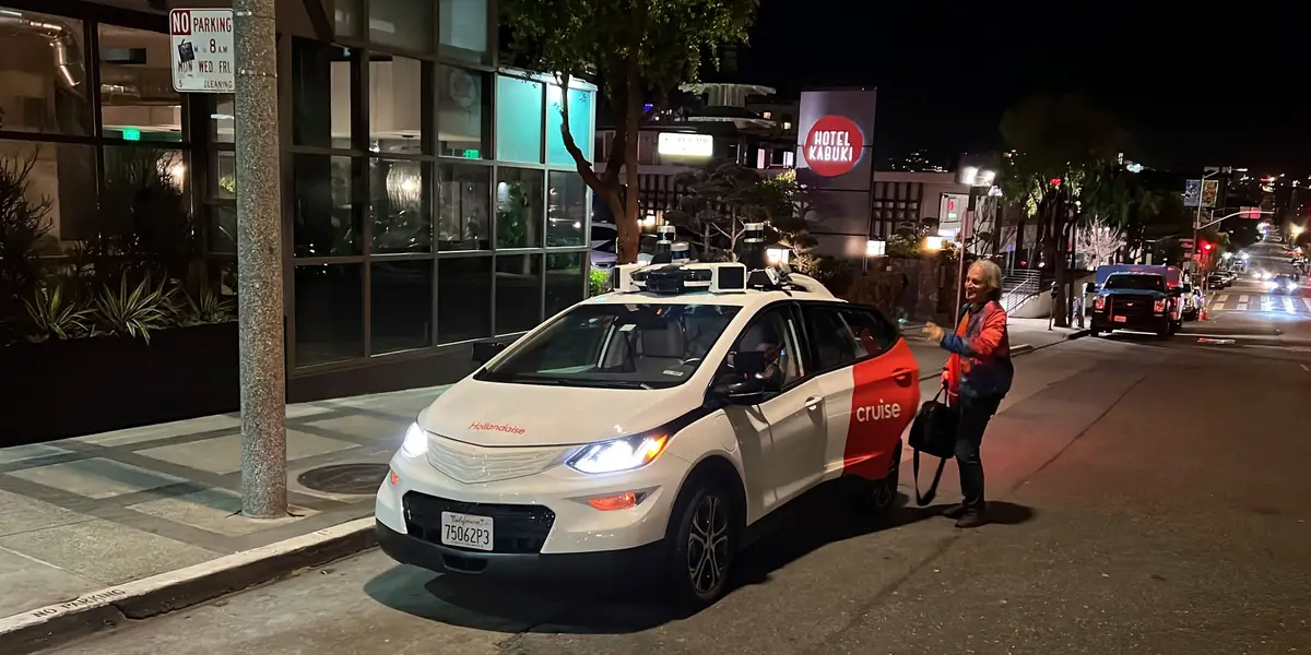 Featured image for Cruise Cuts Robotaxi Fleet by 50% Amid Collision Investigations