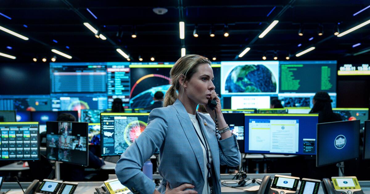 Featured image for Kathryn Bigelow's 'A House of Dynamite' Sparks Oscar Buzz as a Tense Political Thriller