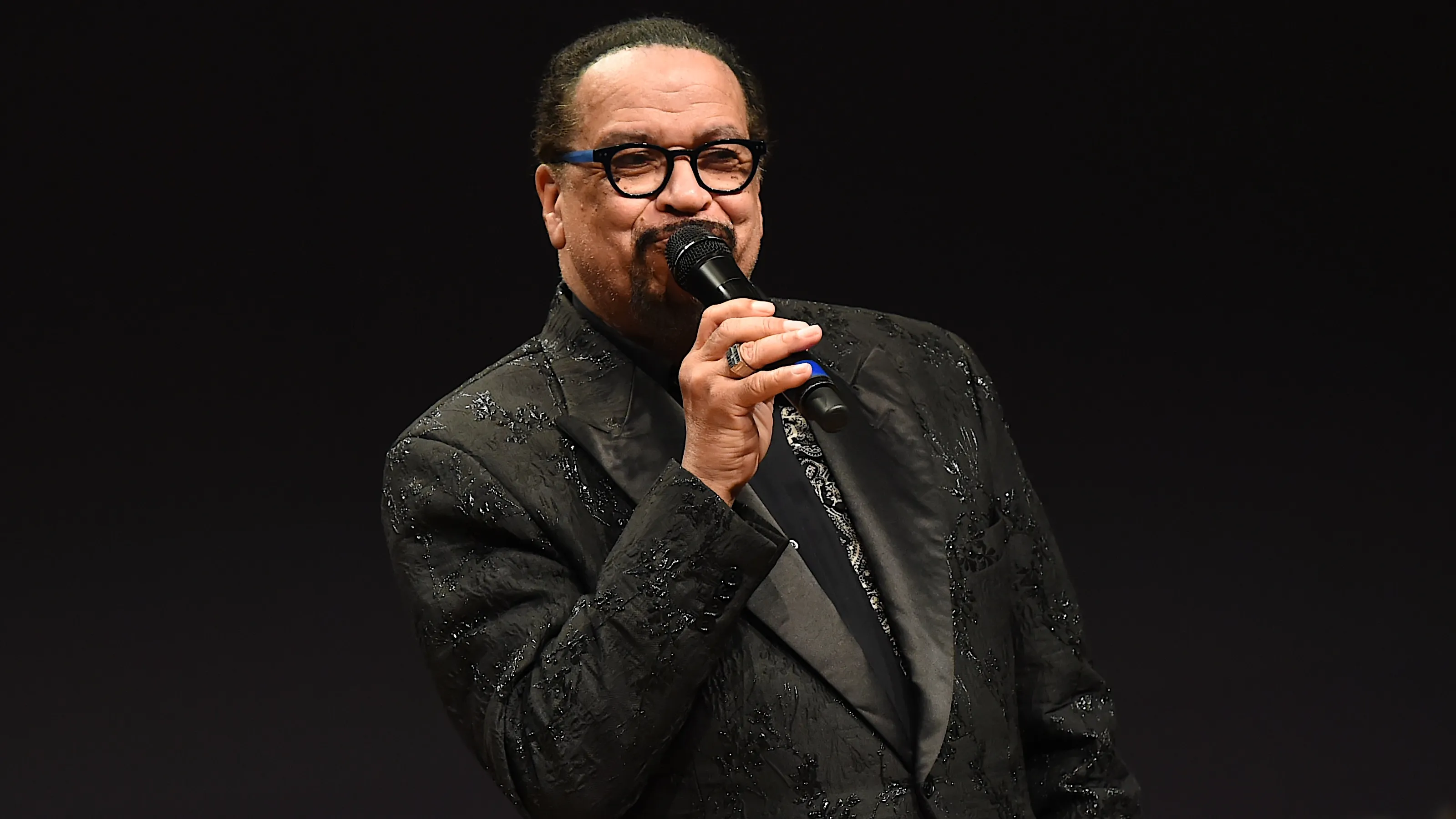 Featured image for Gospel Legend Richard Smallwood Passes Away at 77