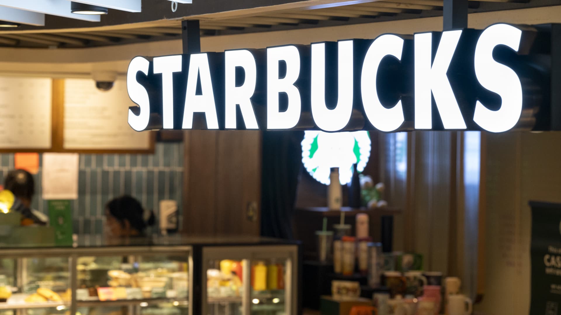 Featured image for Starbucks Earnings Preview: Expectations and Investor Concerns