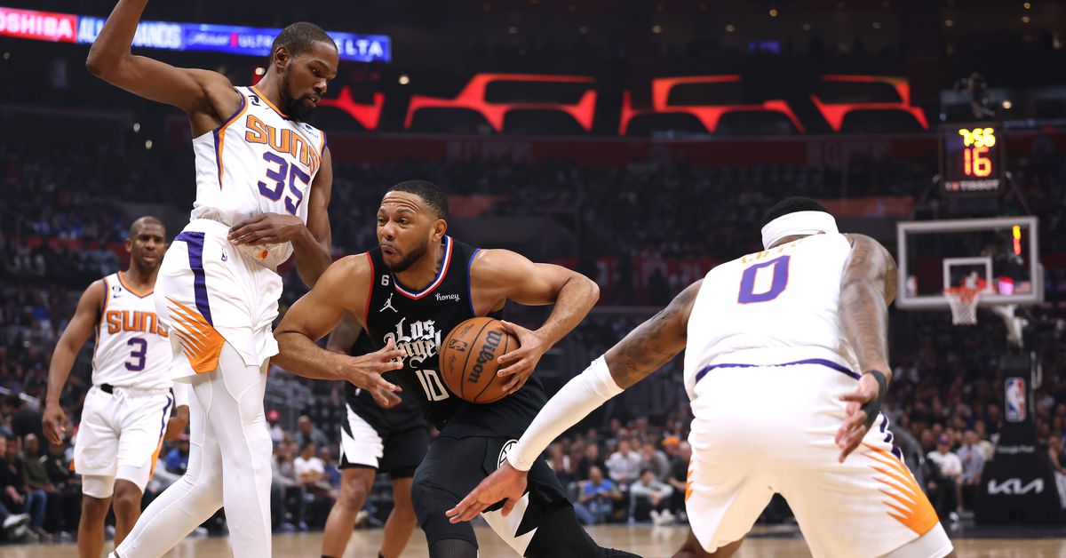 Featured image for Phoenix Suns Secure Eric Gordon to Strengthen Guard Depth