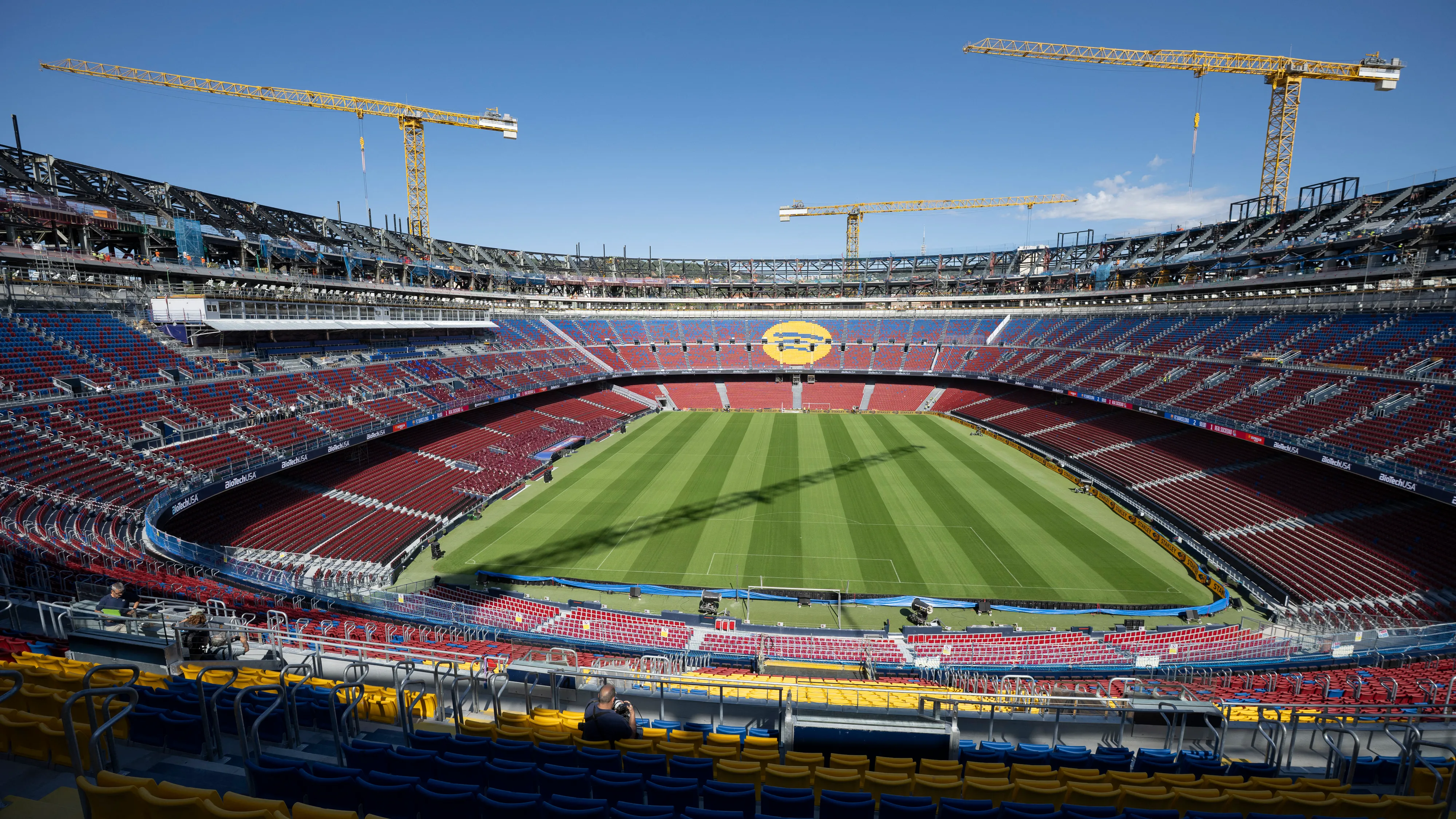 Featured image for Barcelona delays Camp Nou return despite receiving approval