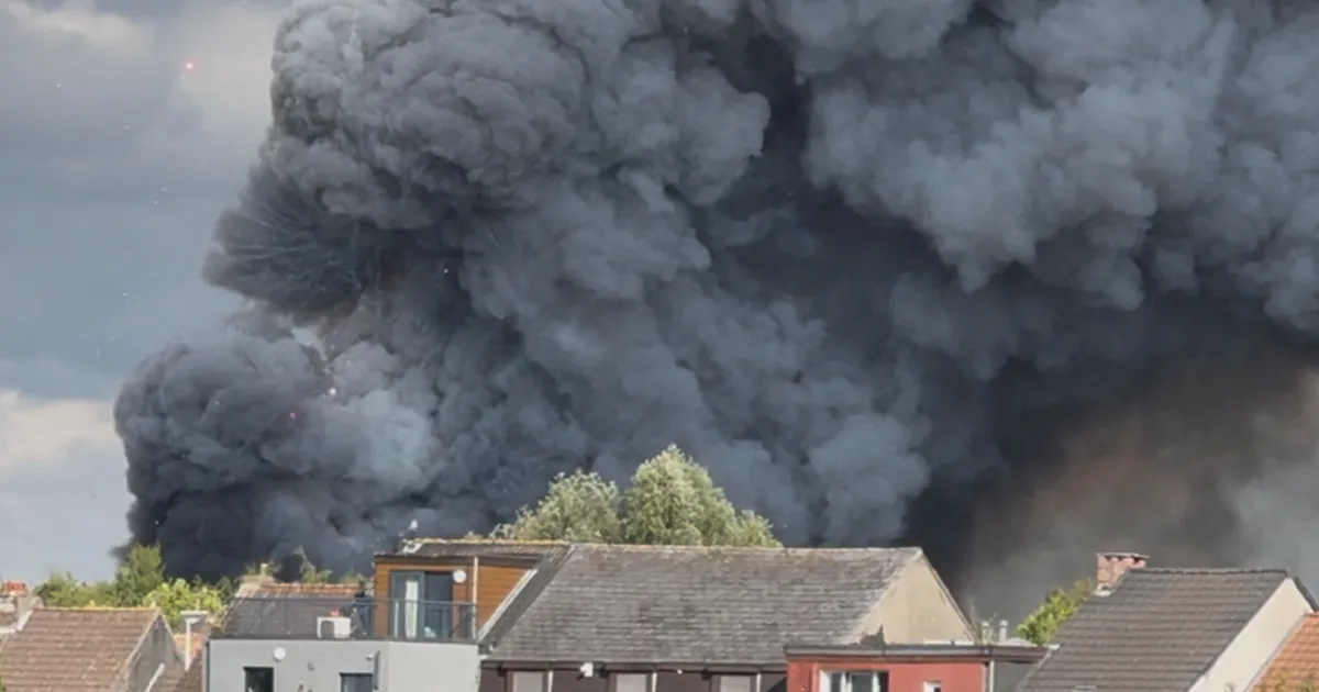 Featured image for Fire destroys Tomorrowland main stage just days before festival begins