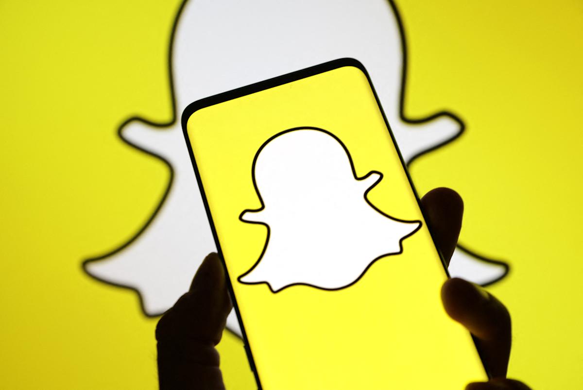 Featured image for Snapchat Implements Paid Storage Plans for Memories