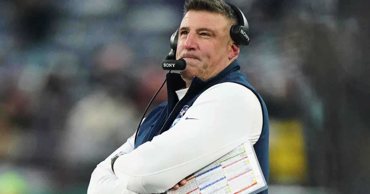 Featured image for Patriots Aim for No. 1 Seed After Clinching AFC East Title