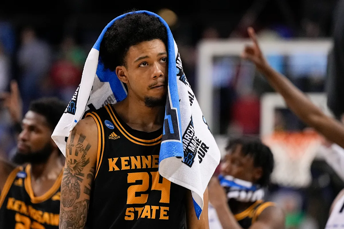 Featured image for March Madness Upsets Shatter Millions of Brackets in First Round