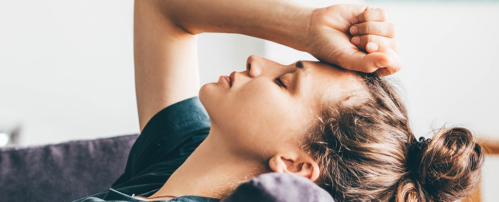 Featured image for Early Warning Signs of MS May Appear 15 Years Before Diagnosis