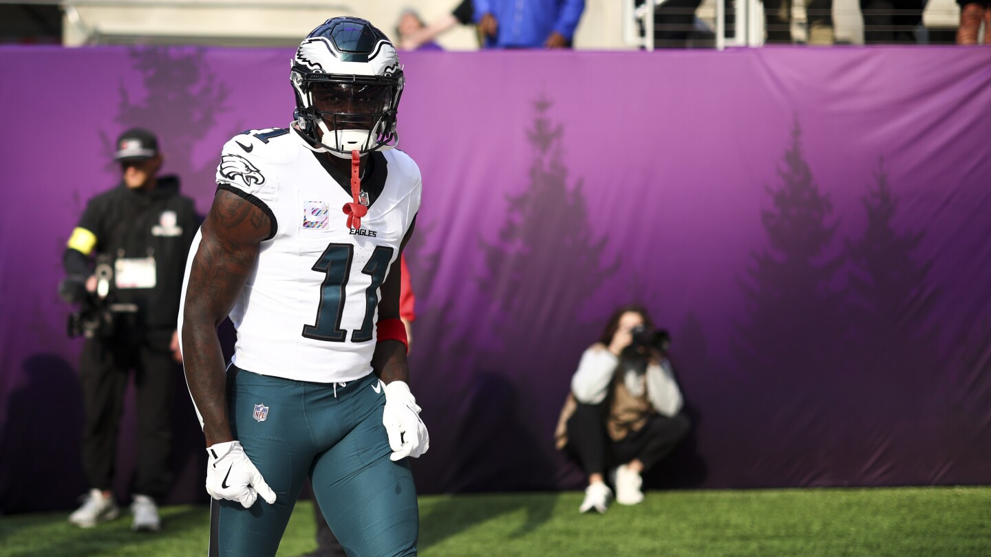 Featured image for Eagles and Packers Injury Updates: A.J. Brown and Saquon Barkley Ready to Play