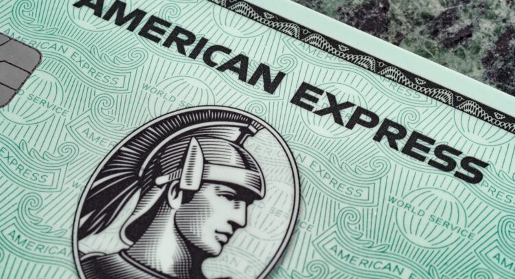 Featured image for American Express Boosts Revenue and Profits Ahead of Earnings