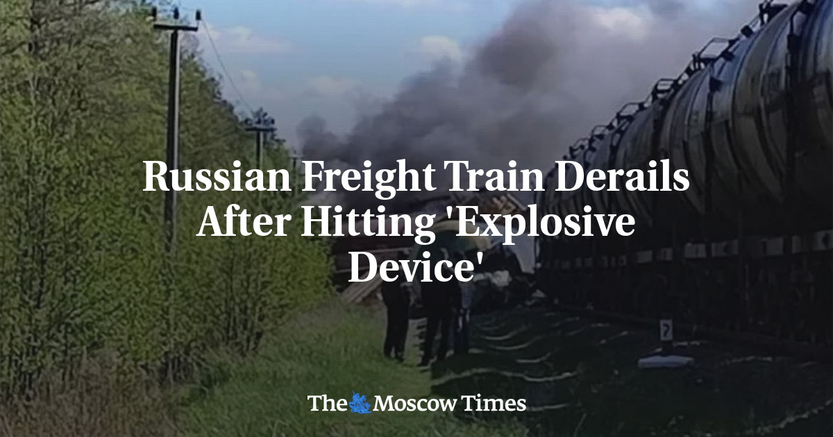 Featured image for Explosive Device Derails Russian Freight Train near Border