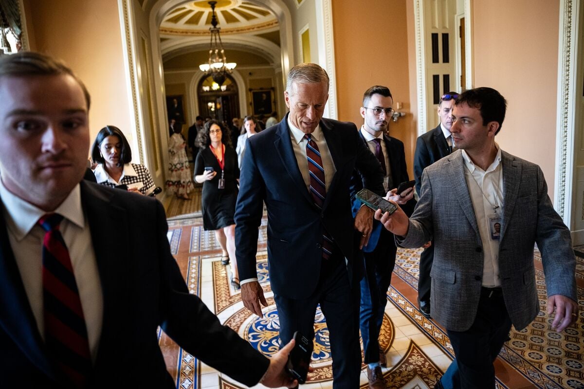 Featured image for Congressman Thune Seeks Solution Amid Looming Government Shutdown