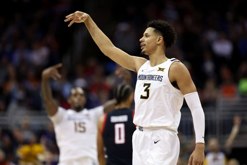 Featured image for Tre Mitchell strengthens Kentucky's frontcourt as he commits to Wildcats.