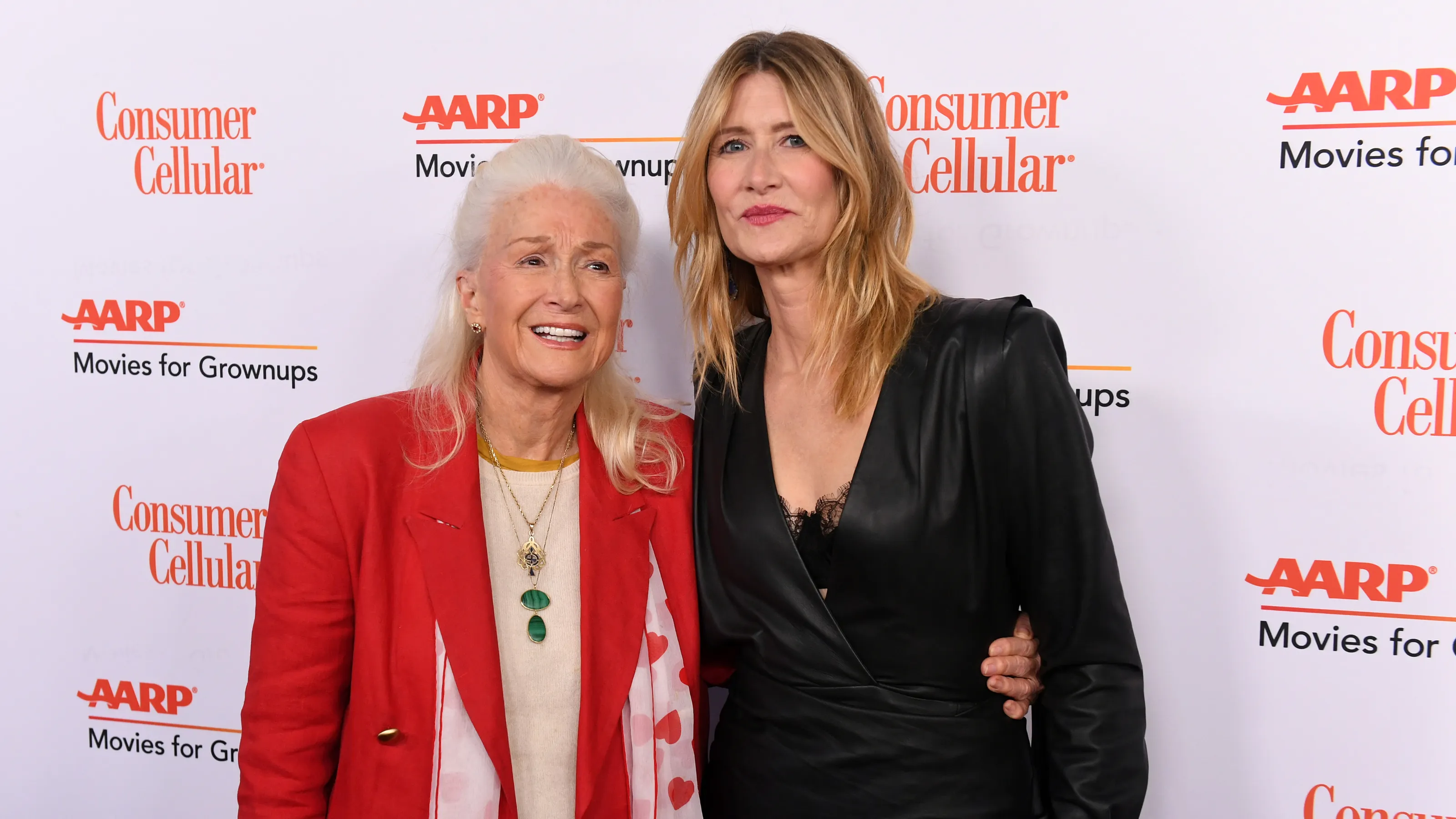 Featured image for Diane Ladd, Oscar-Nominated Actress and Mother of Laura Dern, Dies at 89