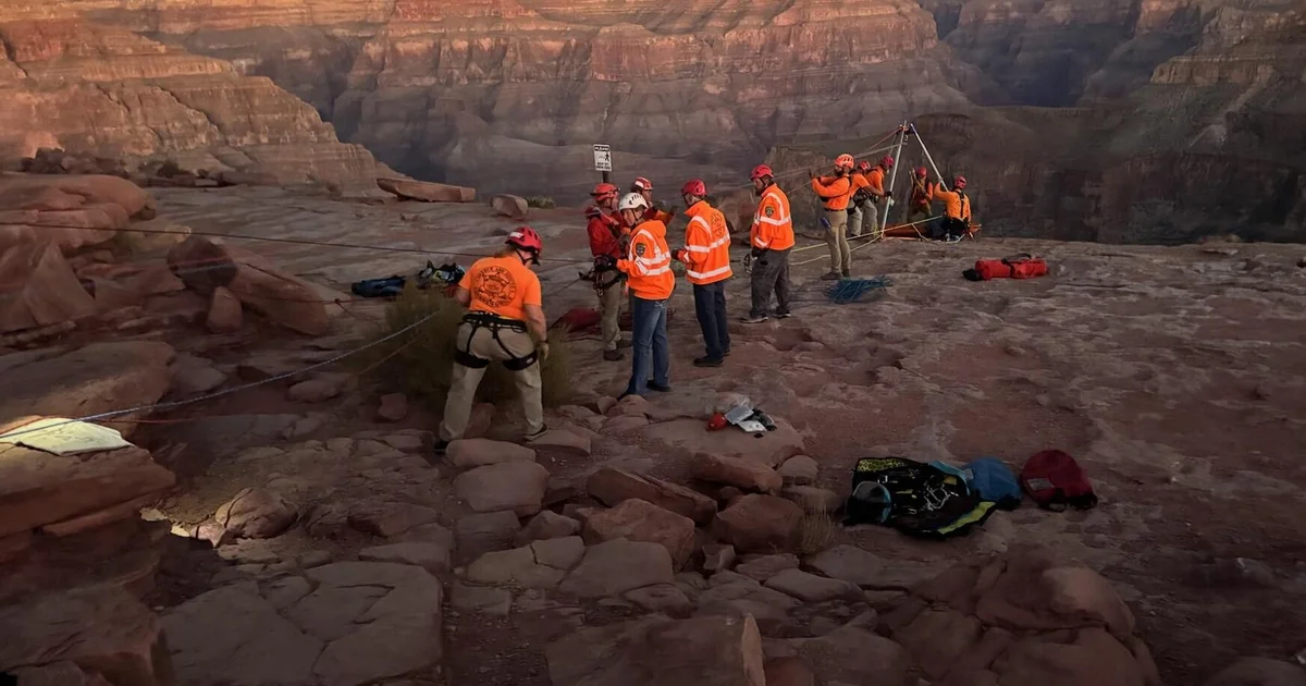 Featured image for Man Dies After 100-Foot Fall at Grand Canyon