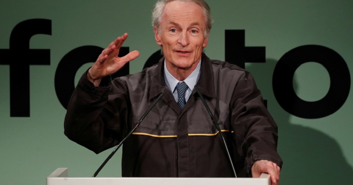 Featured image for Renault Chairman Warns of Impending 'Chinese Storm' in Europe's EV Sector