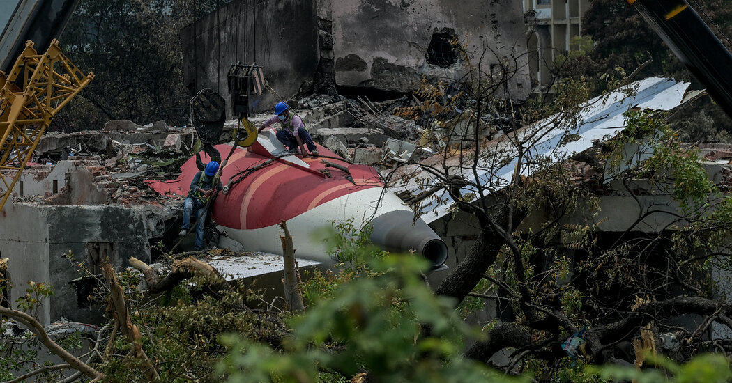 Featured image for Fuel Cut Off Before Air India Plane Crash, Report Finds