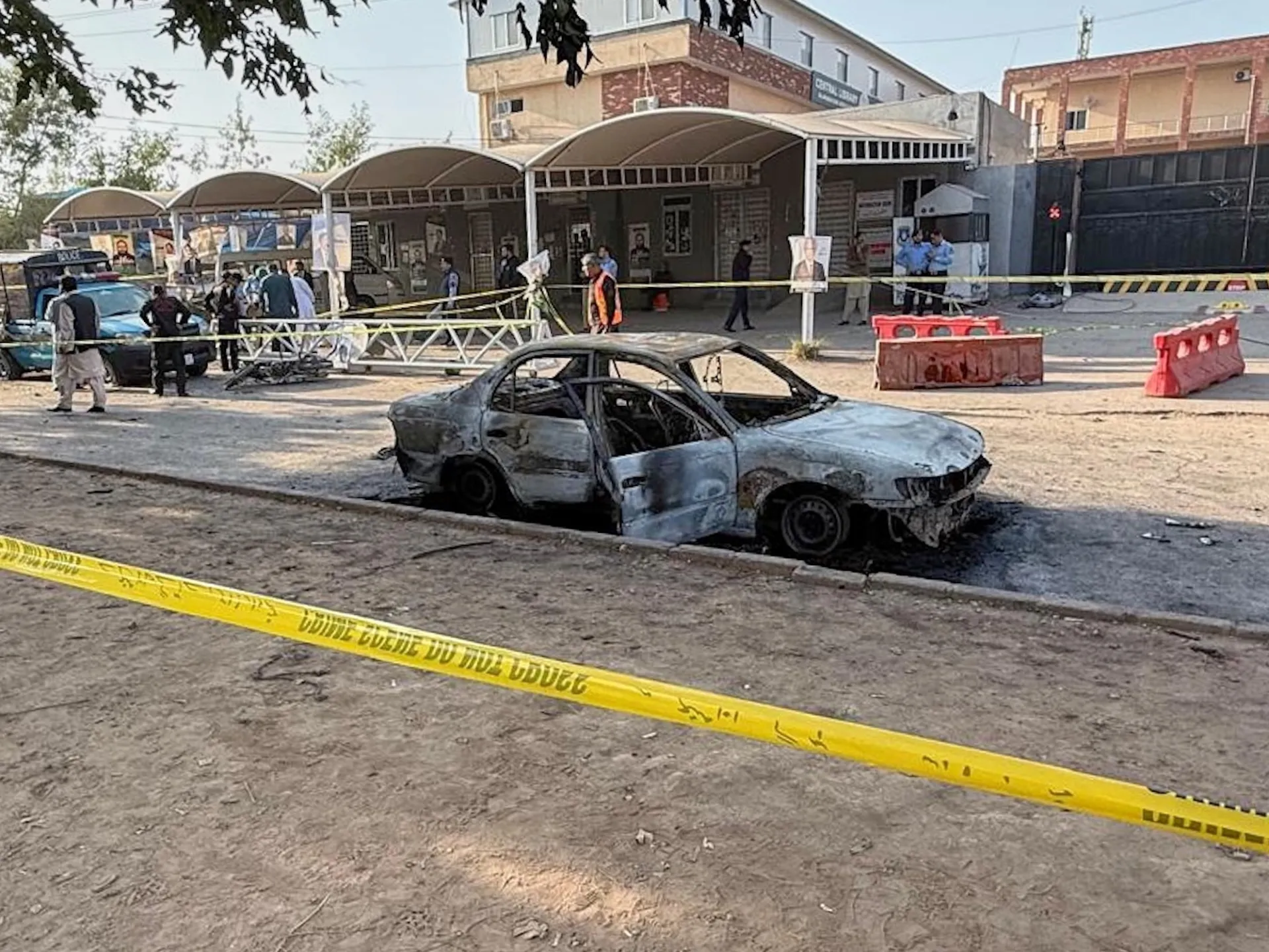 Featured image for Deadly Islamabad Suicide Bombing Kills 12, Pakistan Taliban Claims Responsibility