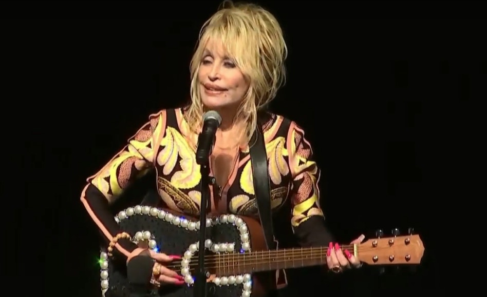 Featured image for Dolly Parton's Memorable Visit to Washington State