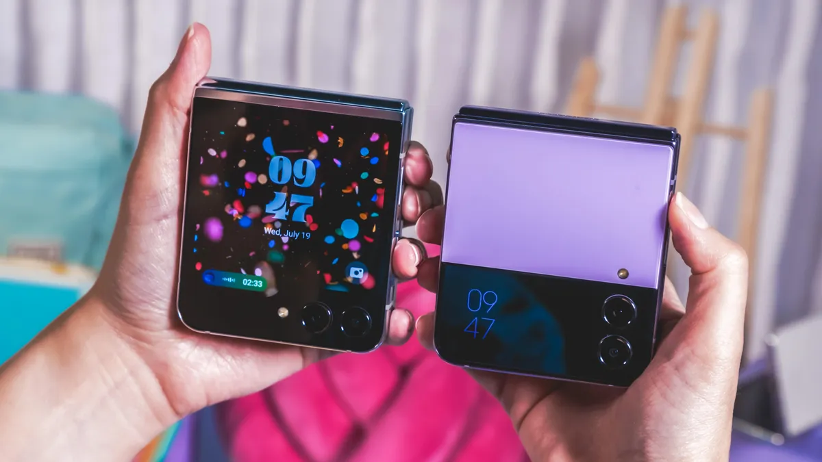 Featured image for Samsung's Foldable Phones Gain Popularity, Aims to Slash Costs in Fight with iPhone