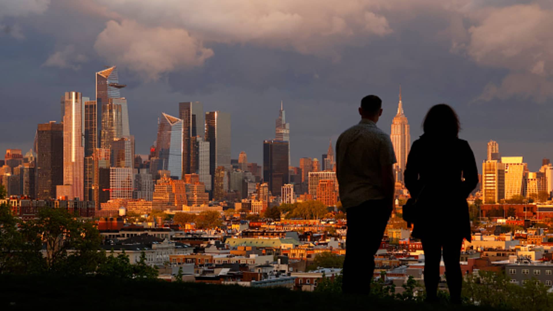 Featured image for New York Set to Ban Natural Gas in New Buildings Statewide.