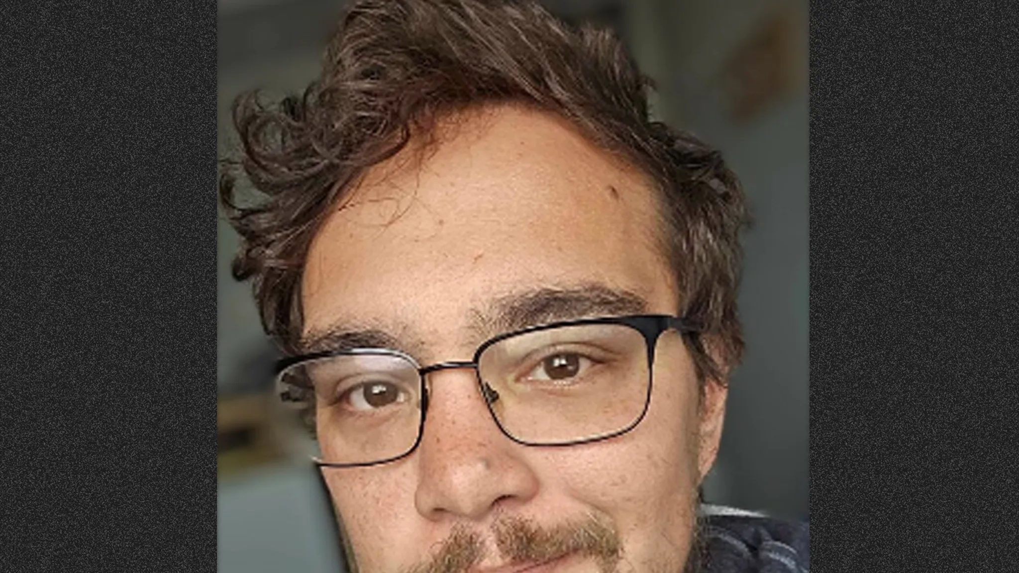 Featured image for Man Killed by Polar Bears While Photographing Them in Arctic