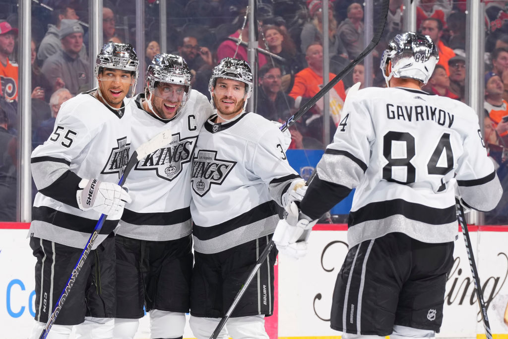 Featured image for Kings Dominate Flyers with 5-0 Victory