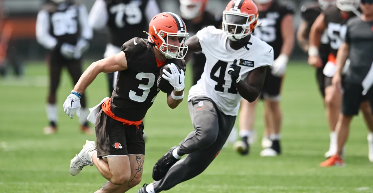 Featured image for Browns make roster moves including waiving Floriea with injury