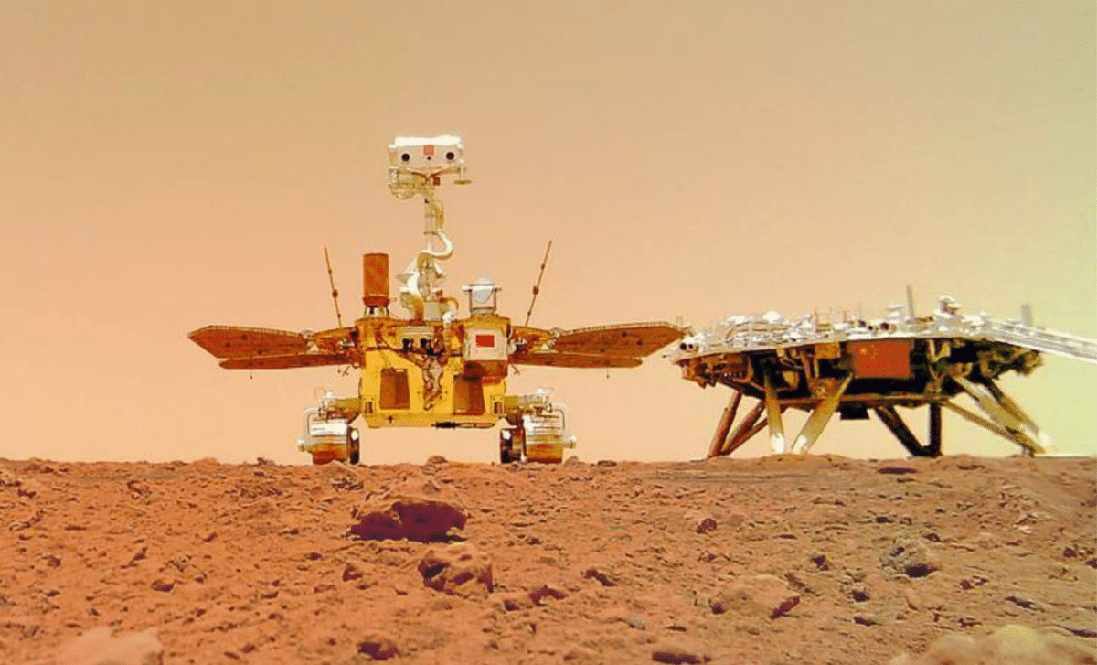 Featured image for Mars' Hidden Lakes: Evidence of Ancient Water Beneath Thin Ice