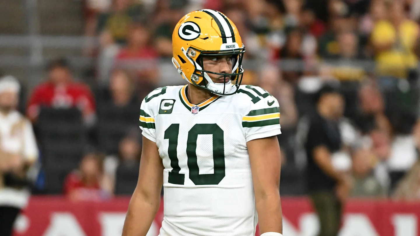 Featured image for Jordan Love Nearing Historic Win as Packers Prepare for Steelers