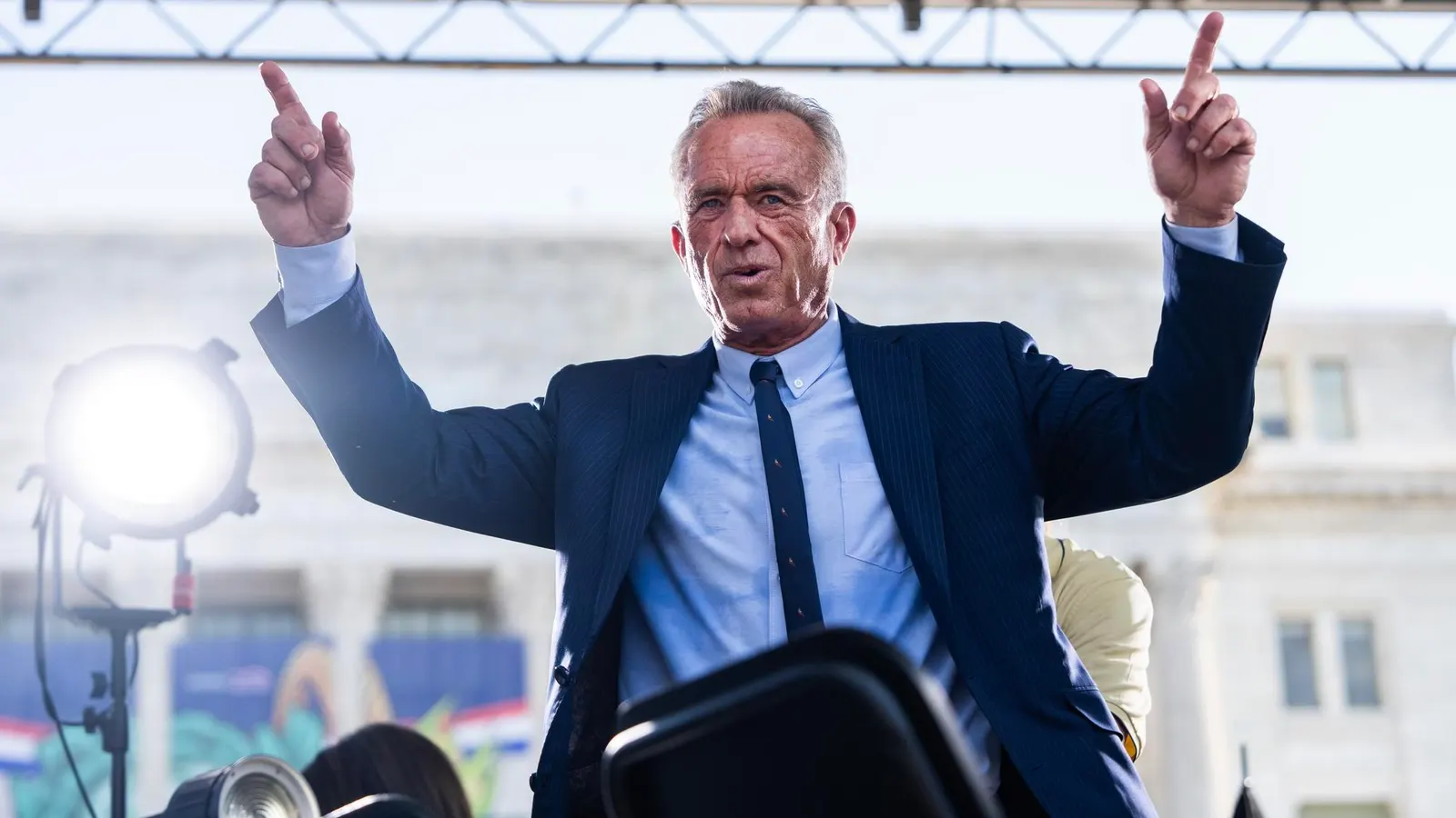 Featured image for RFK Jr. Ends $500 Million in mRNA Vaccine Projects