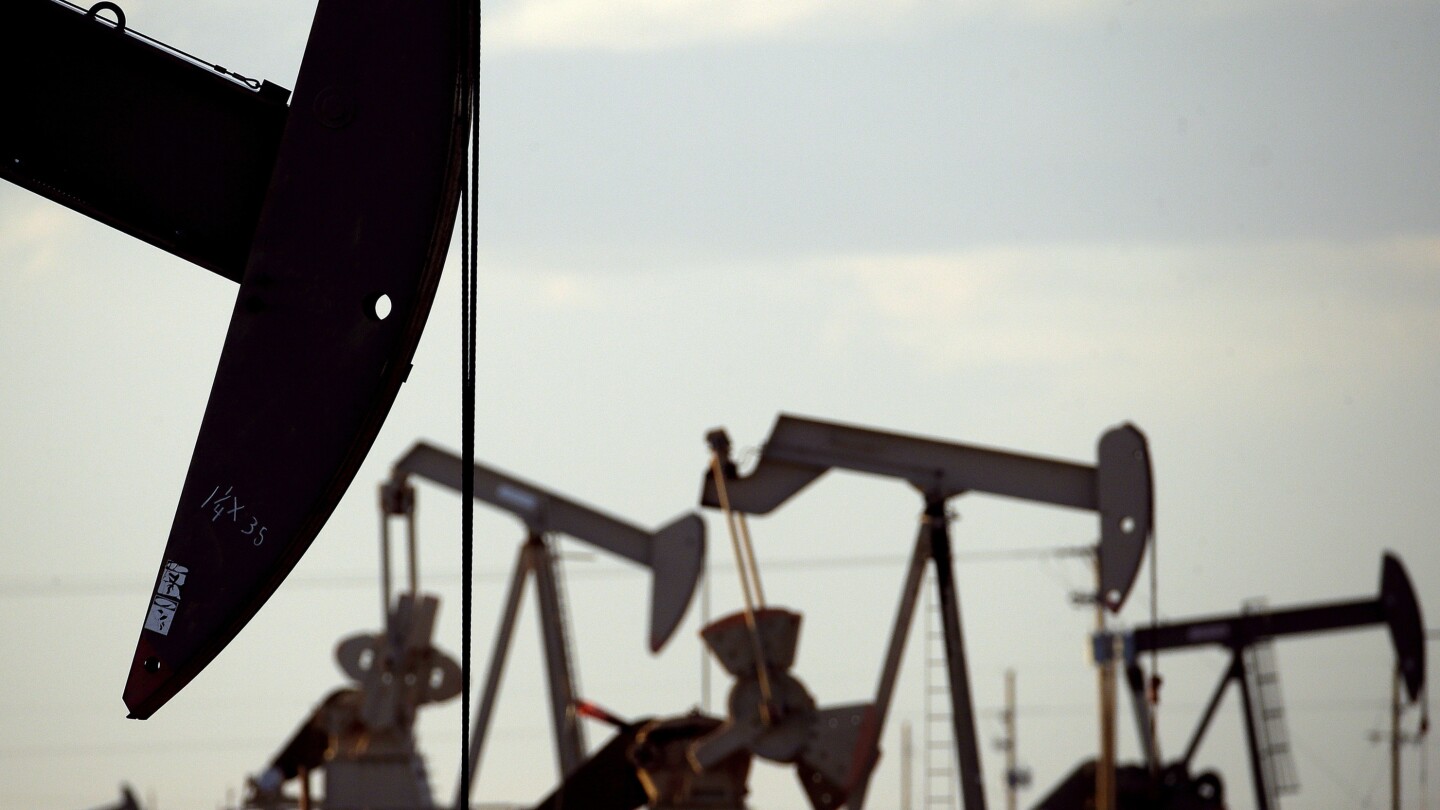 "Oil Producer Slapped with $40 Million Fine for Excessive Natural Gas Burning in New Mexico"