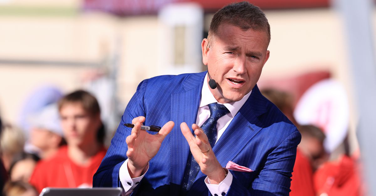 Featured image for Kirk Herbstreit Criticizes Cowboys as 'Train Wreck' on ESPN