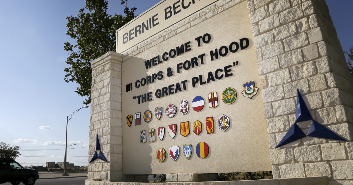 Featured image for Calls for outside investigation into female soldier's death at Fort Hood intensify.