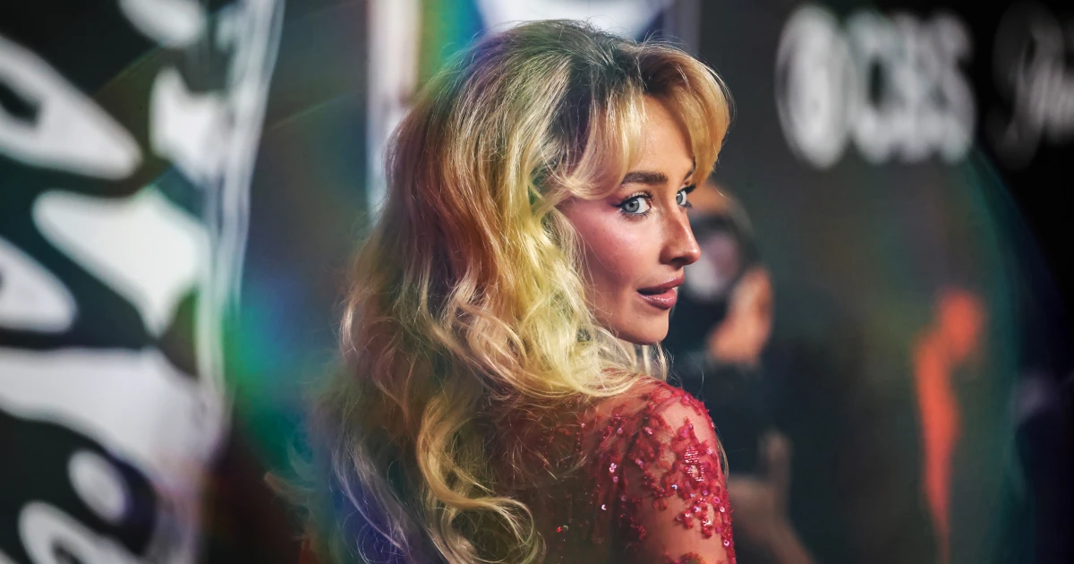 Featured image for Sabrina Carpenter Condemns White House for Using Her Song in Controversial Videos