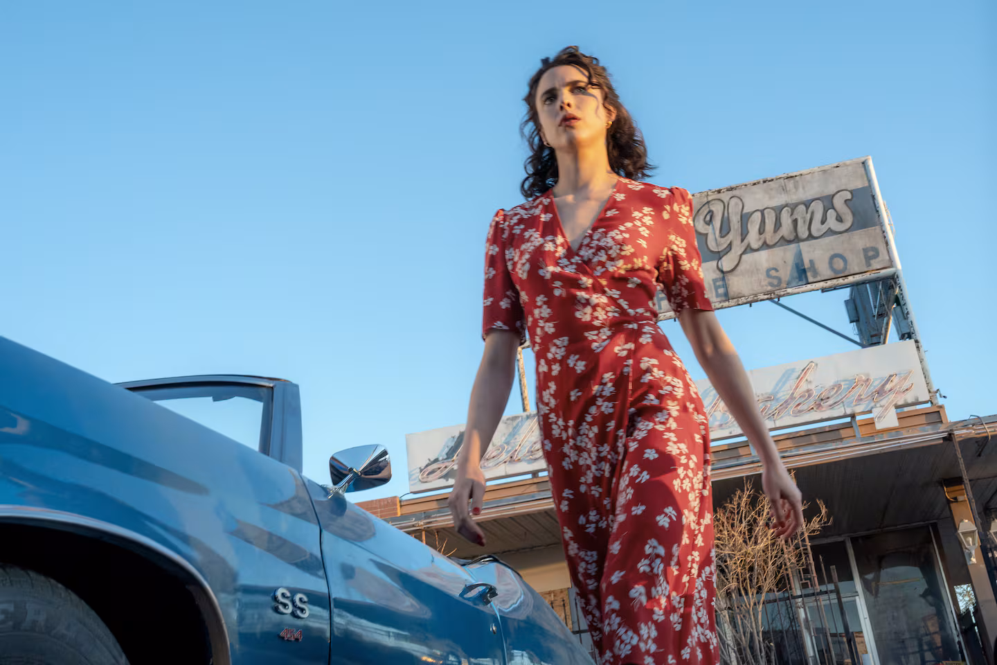 Featured image for ‘Honey Don’t!’: A Wry, Stylish, and Quirky Coen Brothers Film Debut