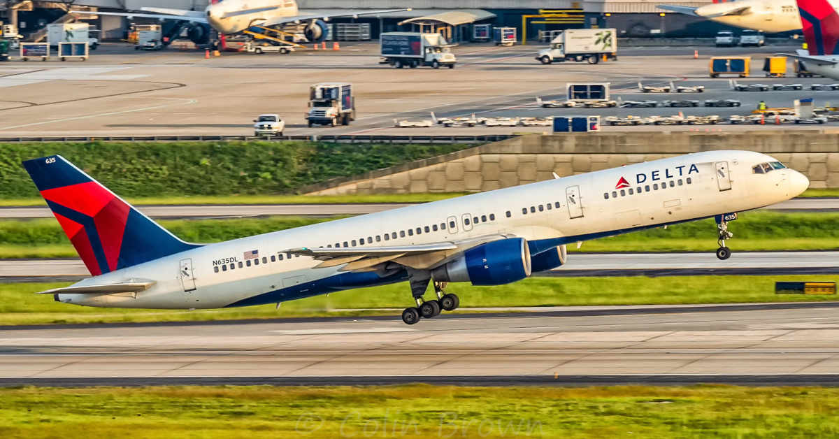 Featured image for Delta Co-Pilot Arrested at SFO Following Flight Incident