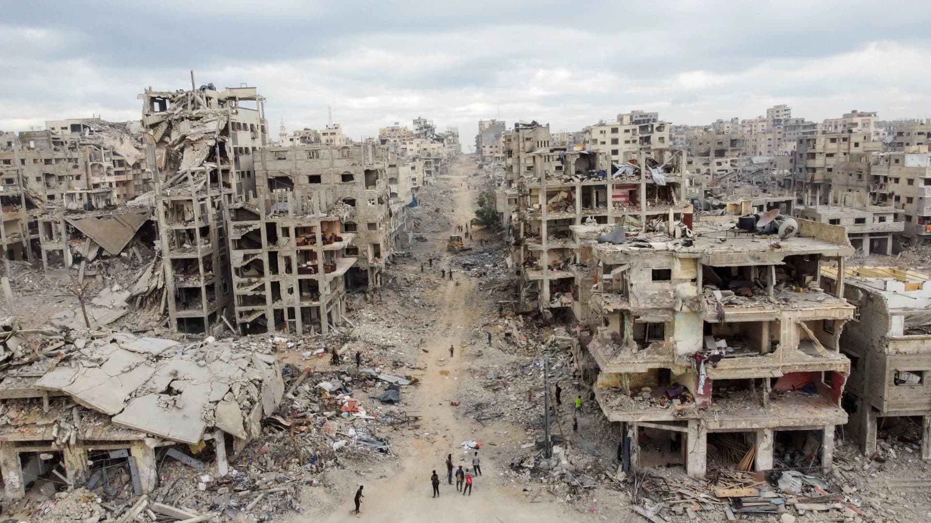 Featured image for Israel and Gaza Hold Ceasefire Amid Hope for Hostage Release and Rebuilding