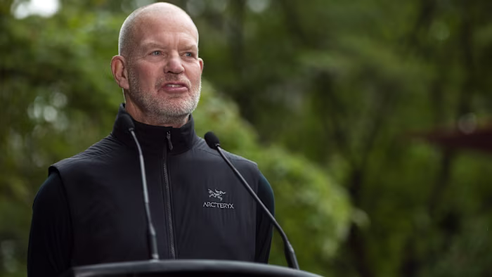 Featured image for Lululemon Founder Initiates Proxy Fight for Board Reshuffle