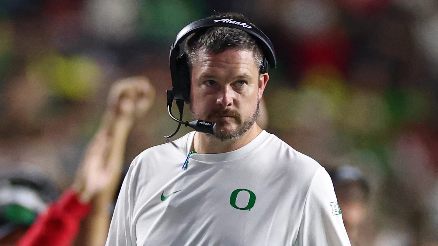 Featured image for Oregon Ducks Prepare for Minnesota Clash Amid Coaching Insights and Undefeated Home Streak
