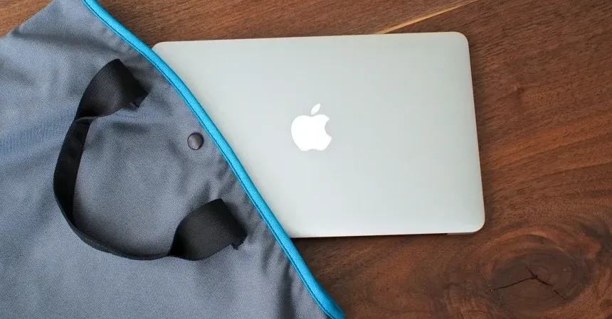 Featured image for Apple's Entry into the Low-Cost Laptop Market: Revival or Reinvention?